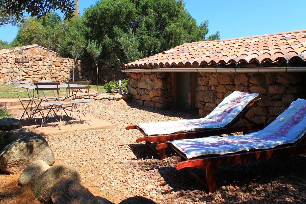 Caseddu Di Poggiale Figari  Rum bild